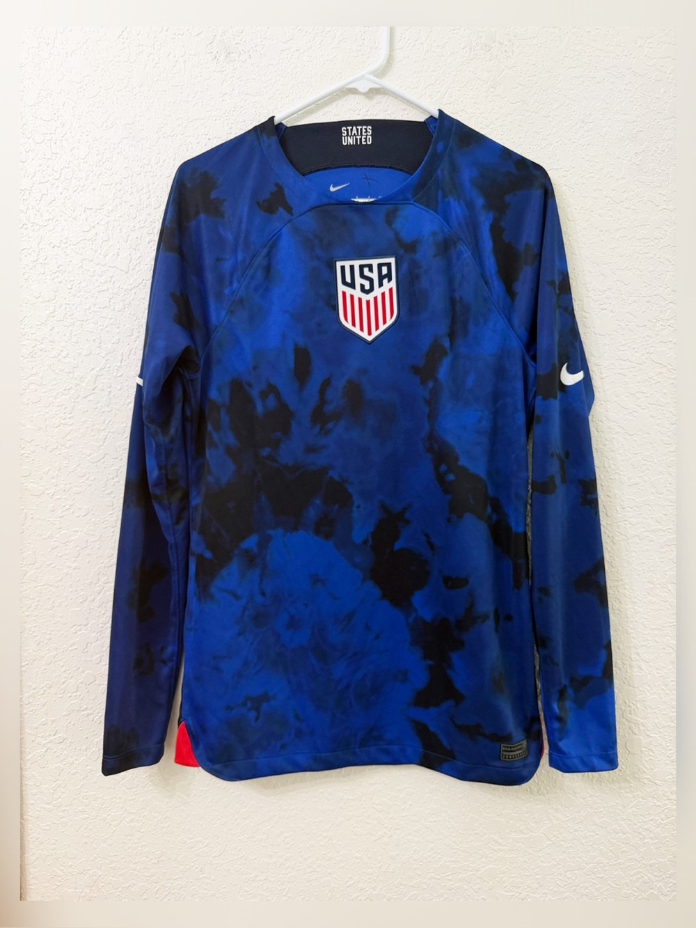 Nike USA 2022/23 Stadium Away World Cup Long-Sleeve Soccer Jersey - S
